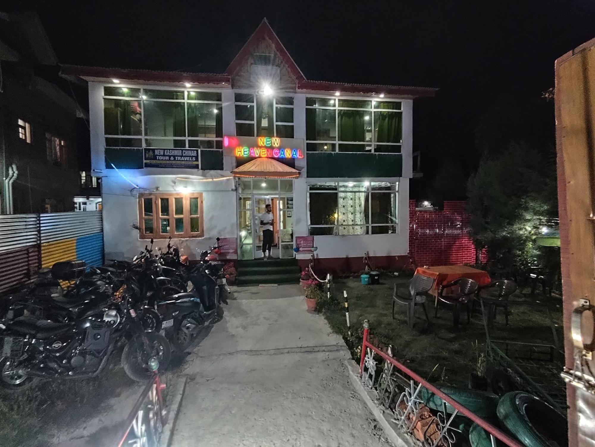Hotel New Heaven Canal Srīnagar Esterno foto